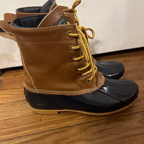 G.H. Bass & Co. Duck Boots - Waterproof Rain Boots - Picture 3 of 7